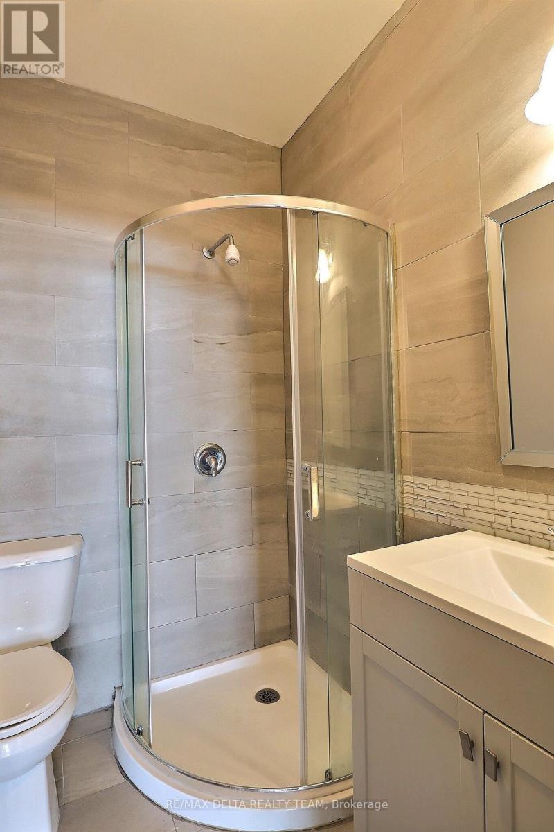 228 King Street W Property Photo 19