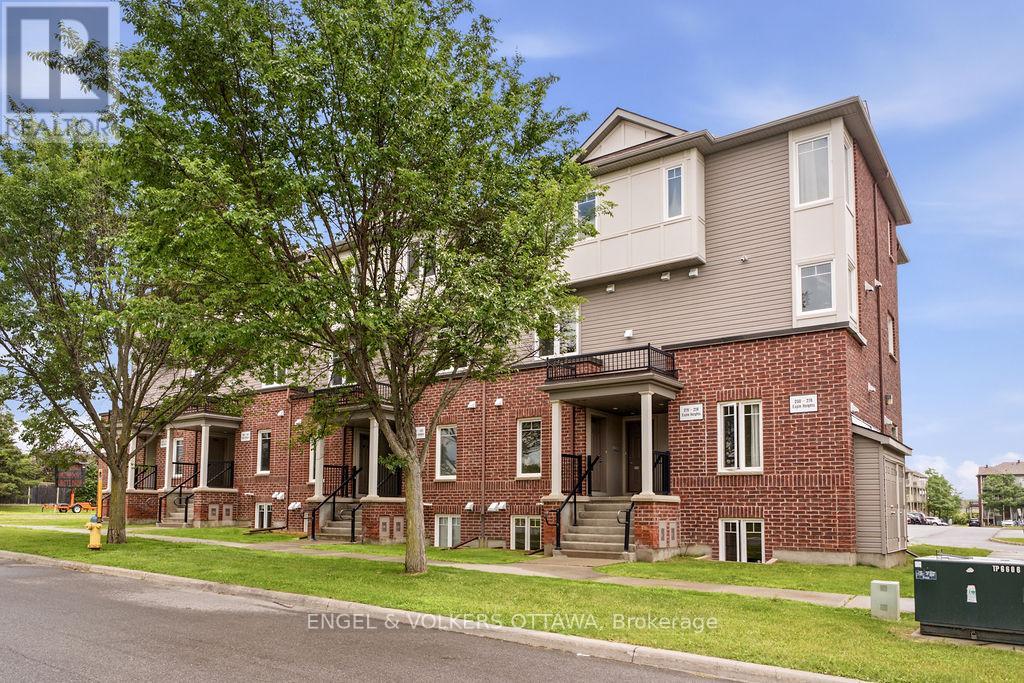 270 ESPIN HEIGHTS Property Photo 1