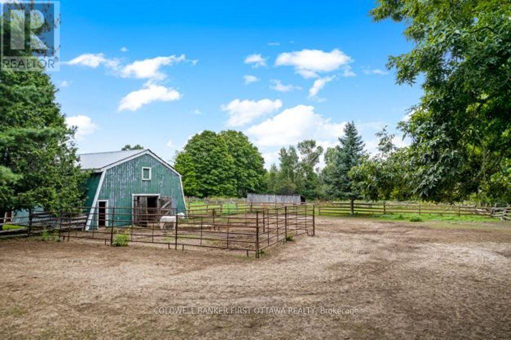 485 Kitley Line 1 Road Property Photo 4