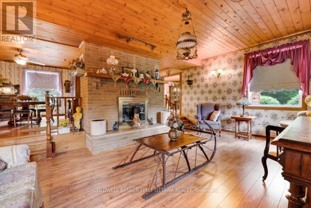 485 Kitley Line 1 Road Property Photo 9