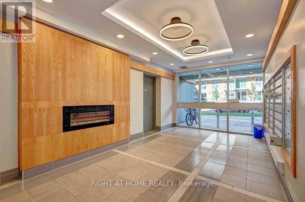 215 - 258b Sunview Street Property Photo 2