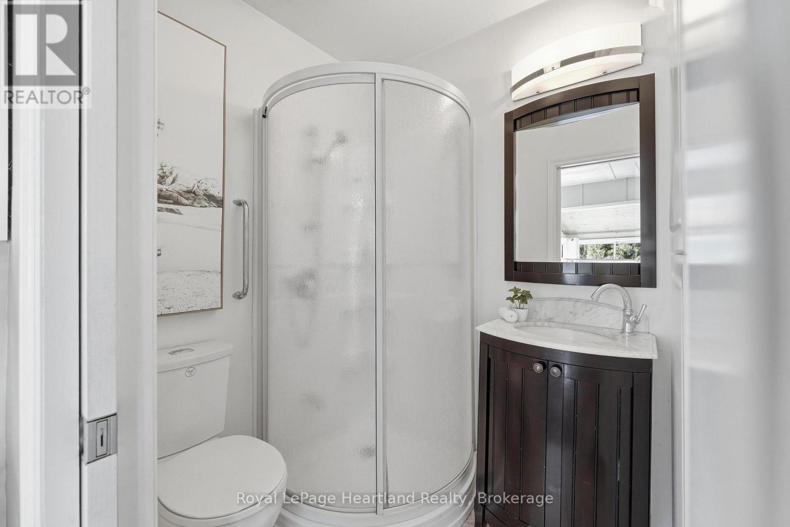 9 Maple Lane Property Photo 15