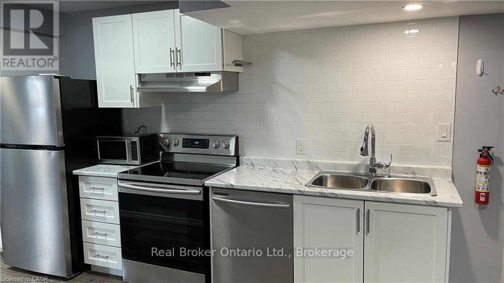 468-476 Main Street E Property Photo 2