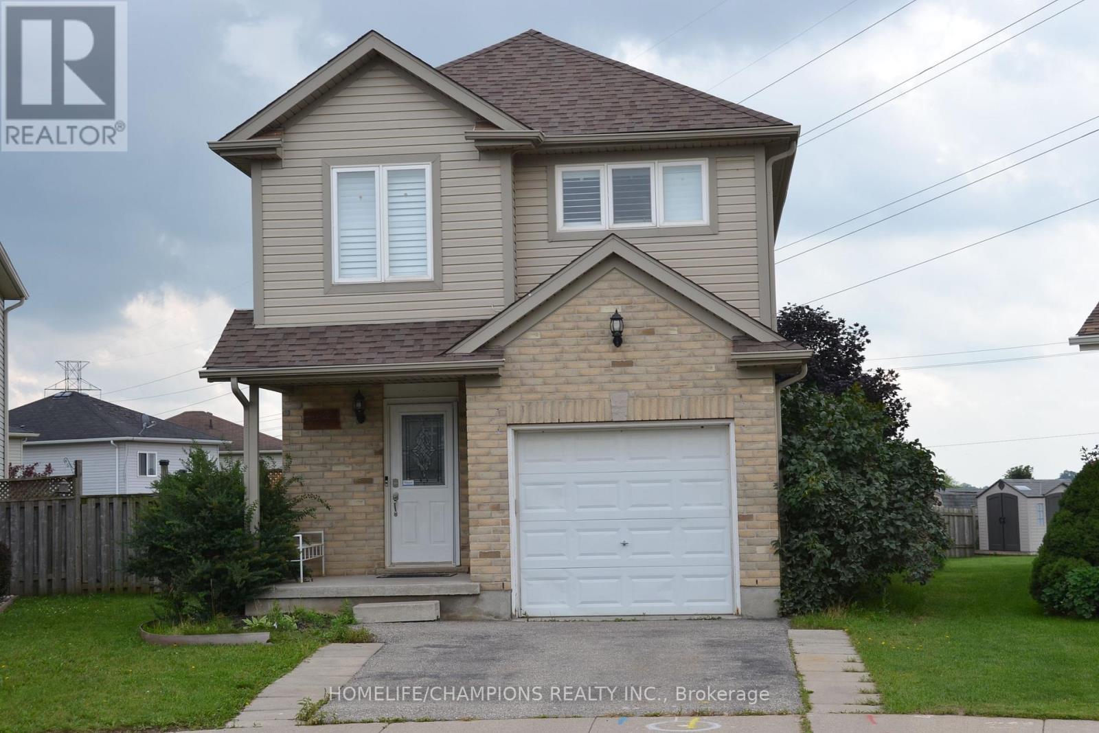 132 Henhoeffer Crescent Property Photo 1
