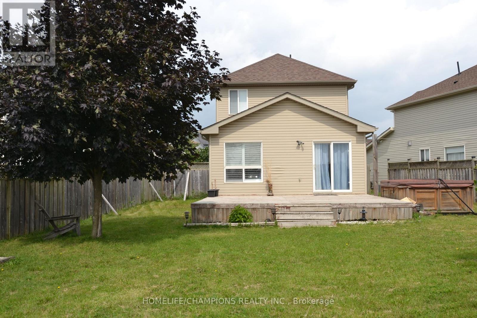 132 Henhoeffer Crescent Property Photo 6