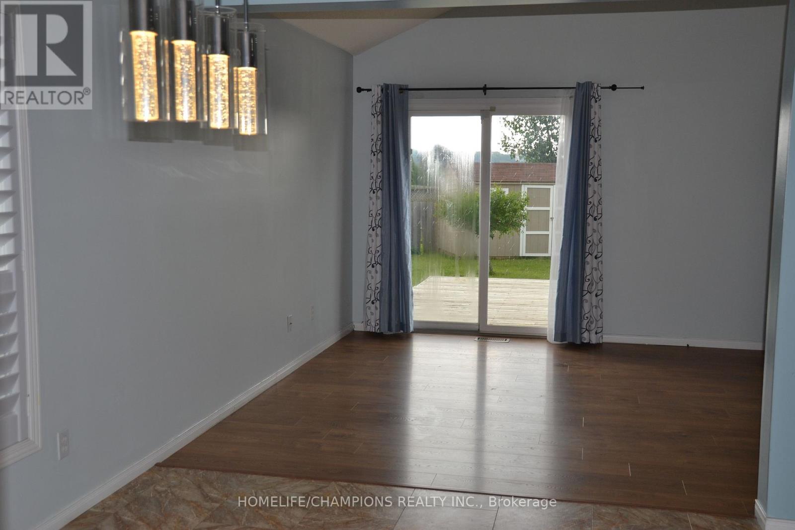 132 Henhoeffer Crescent Property Photo 16