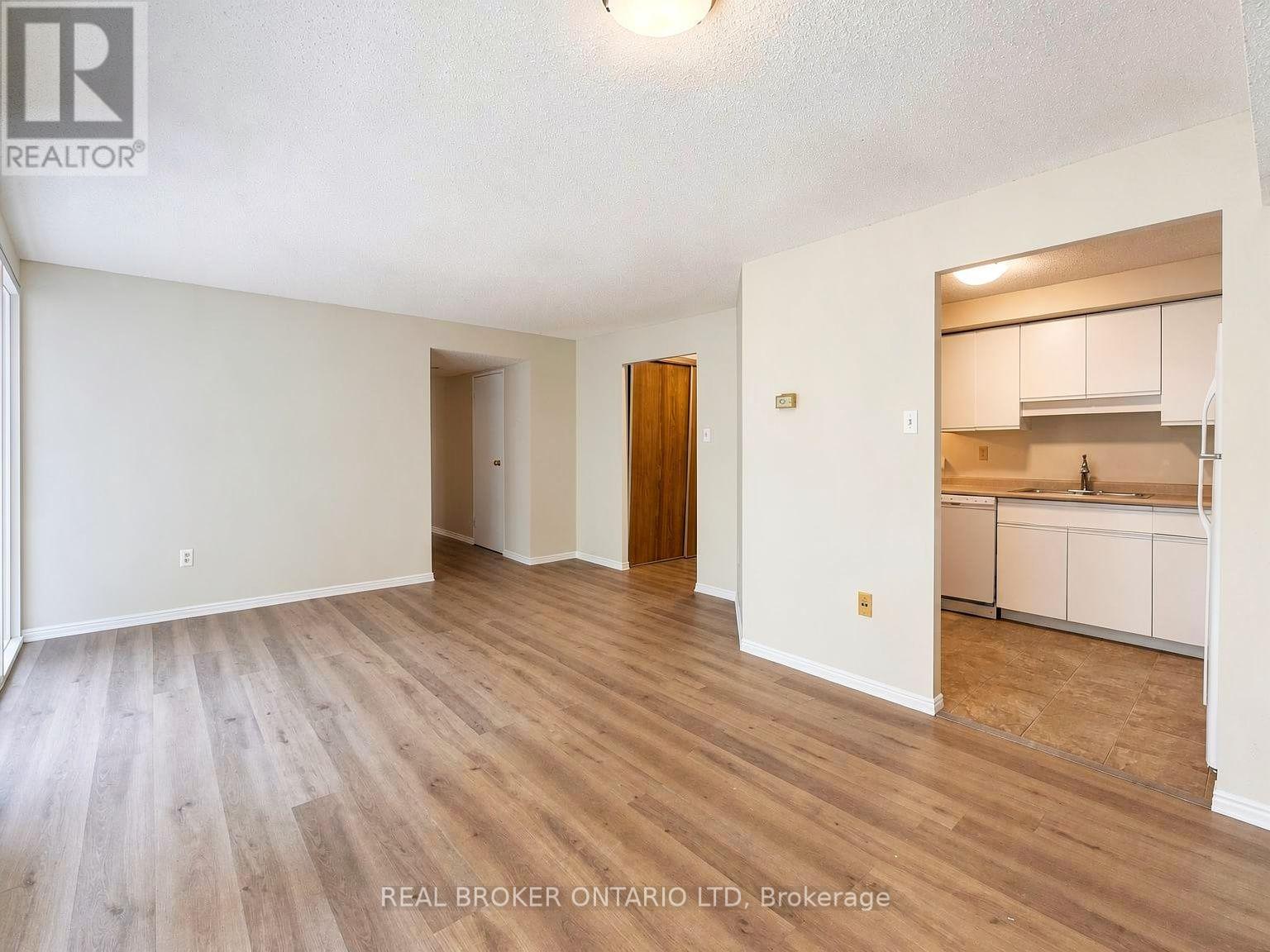 315 - 521 Riverside Drive Property Photo 2