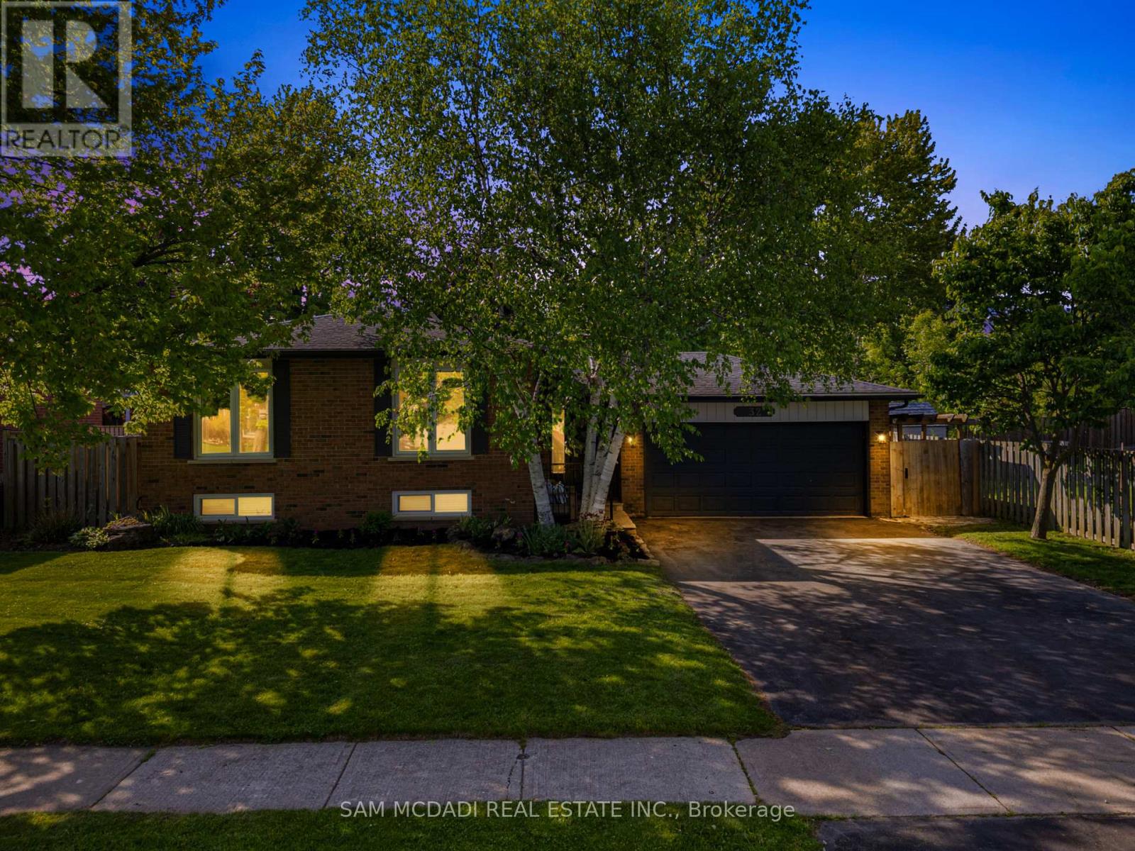32 MILVERTON CLOSE Property Photo 1