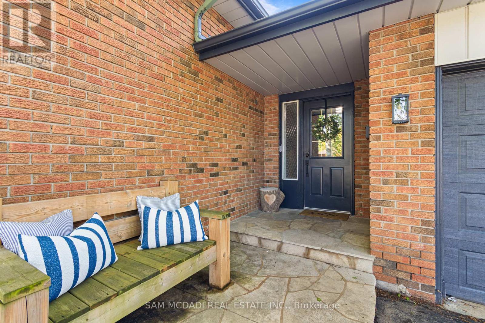 32 Milverton Close Property Photo 3
