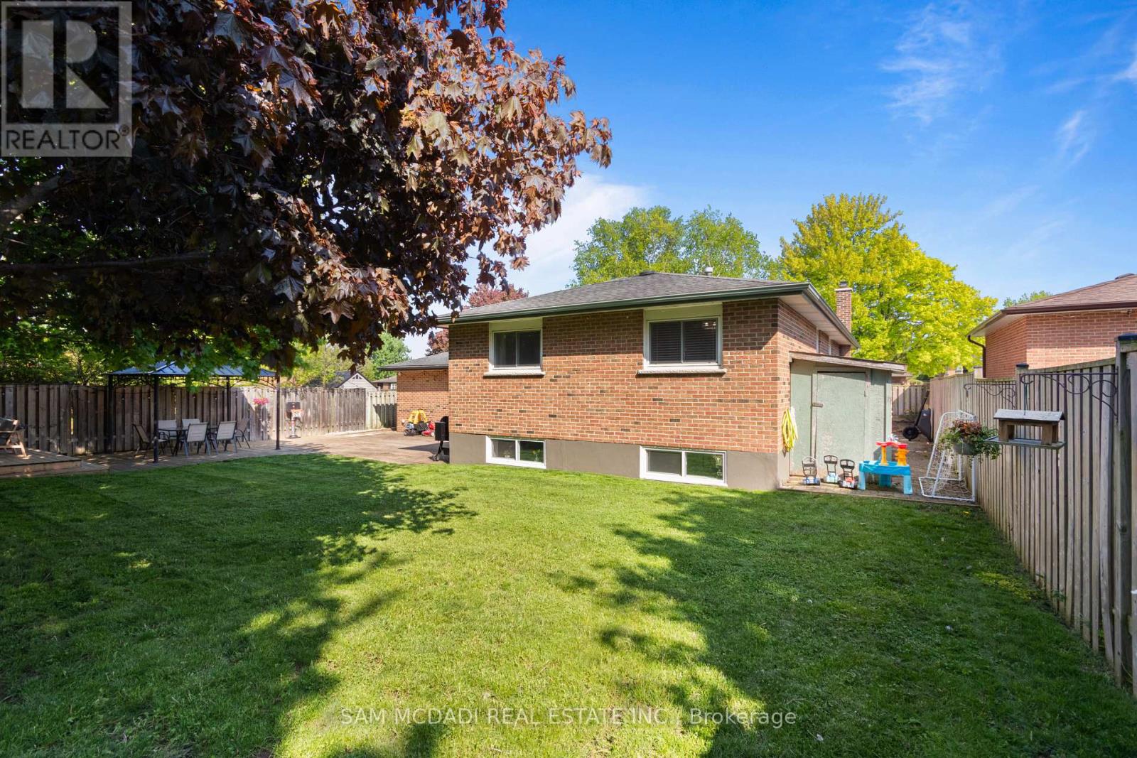 32 Milverton Close Property Photo 35