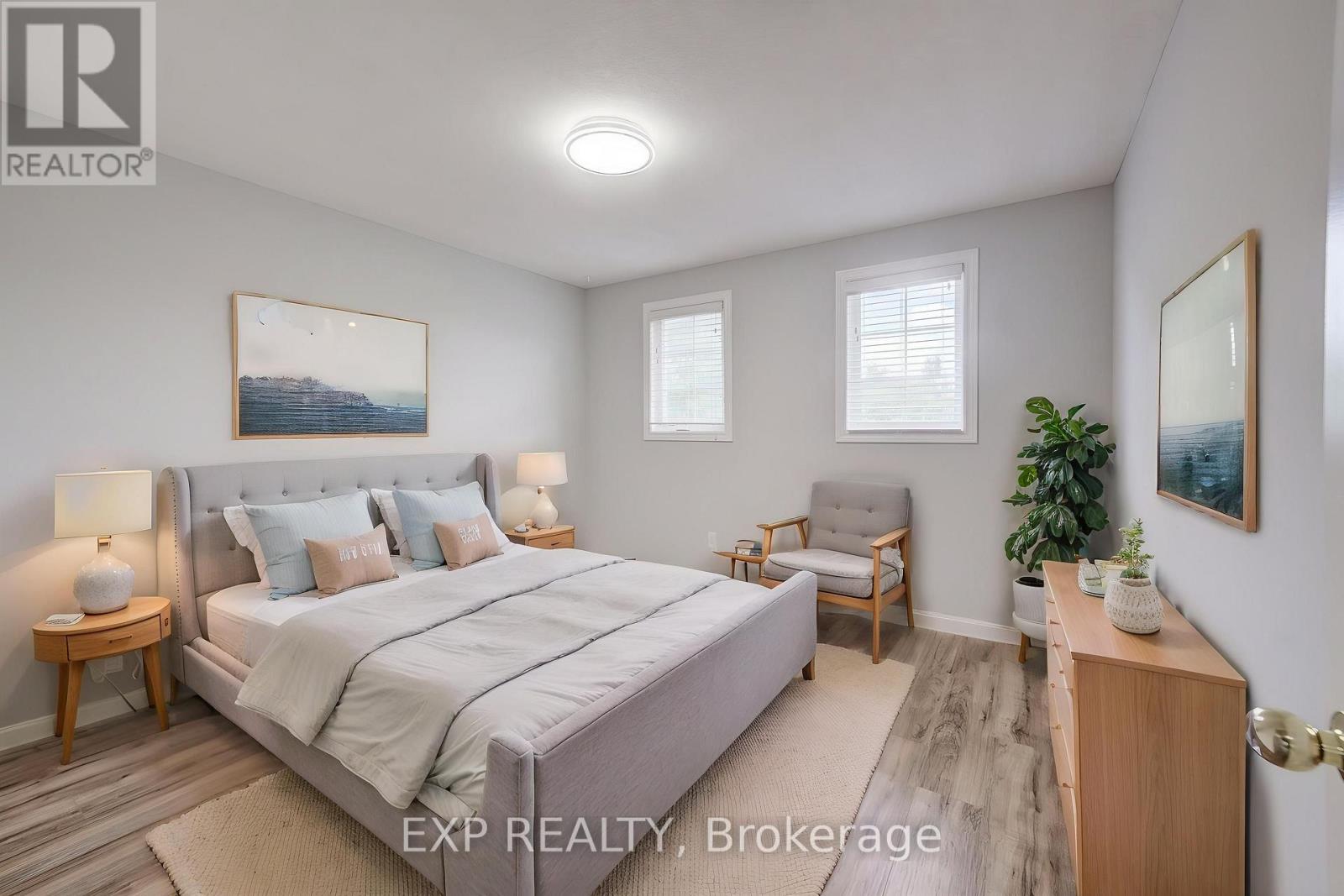 737 North Leaksdale Circle Property Photo 17
