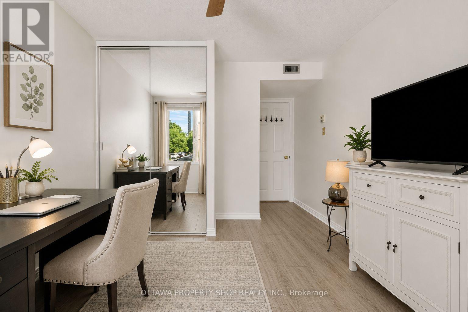 204 - 800 Mckellar Avenue Property Photo 10