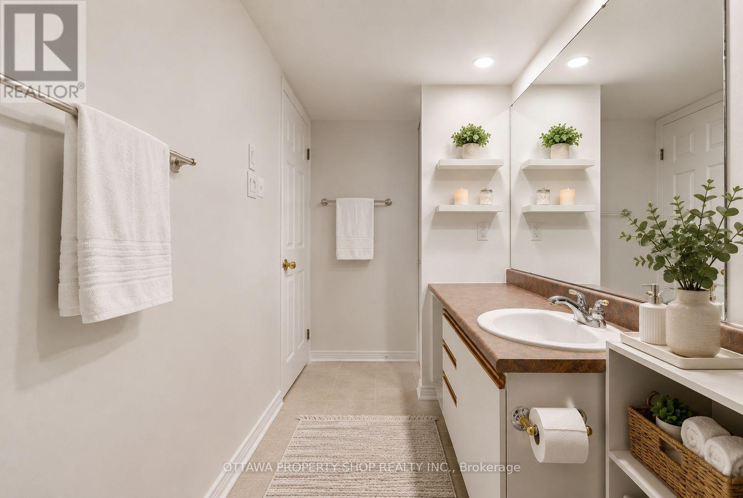 204 - 800 Mckellar Avenue Property Photo 12