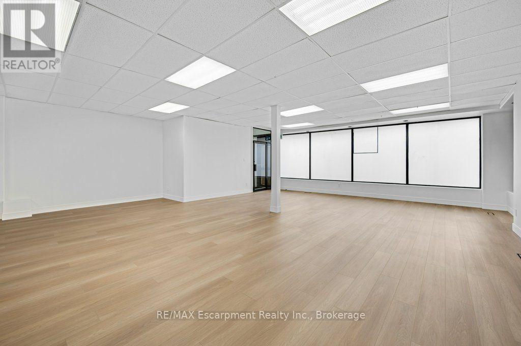 590 Barton Street E Property Photo 9