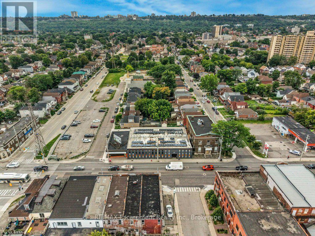 590 Barton Street E Property Photo 43