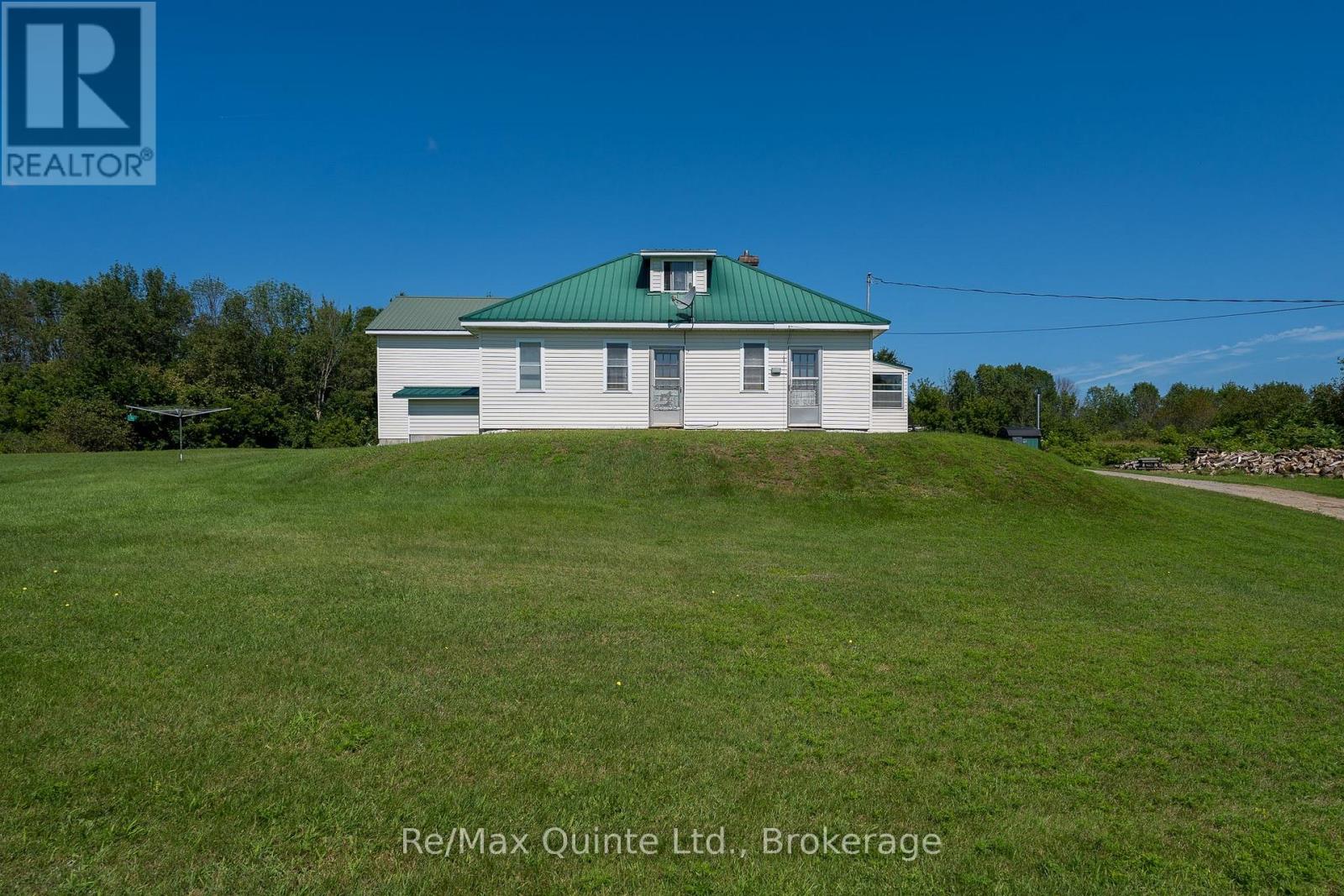 1477 Sulphide Road Property Photo 1