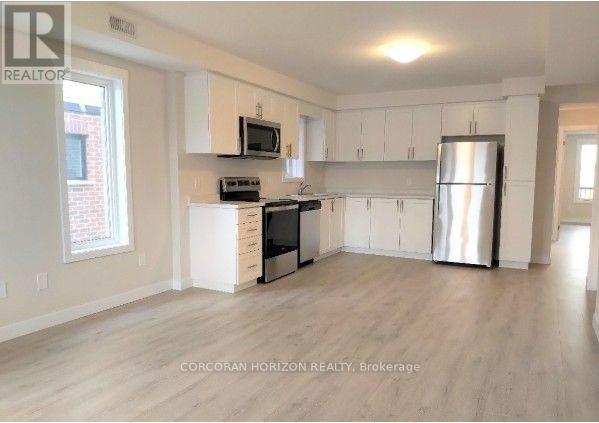B1 - 160 Rochefort Street Property Photo 3