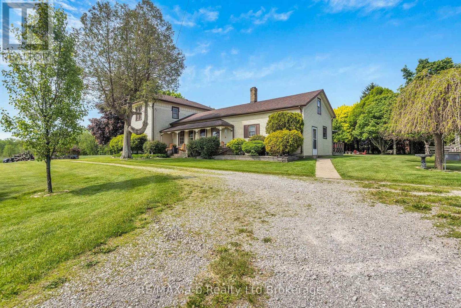 1813 Norfolk County 19 Road W Property Photo 1