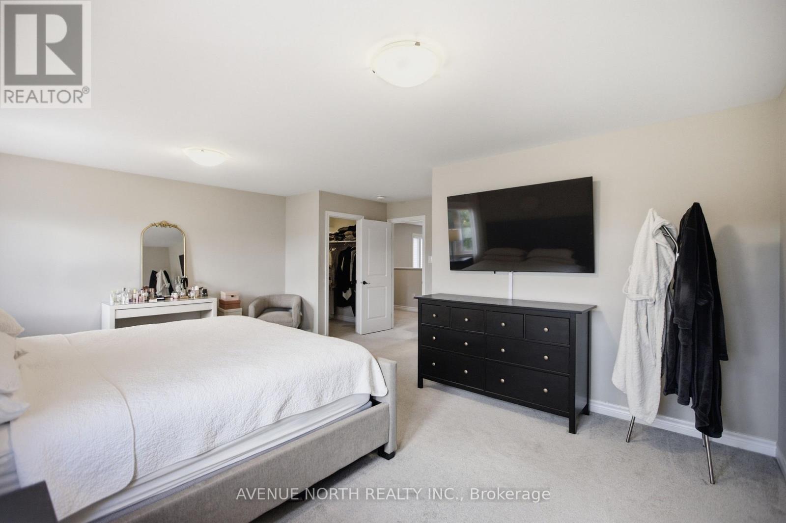 275 Trollius Way Property Photo 21