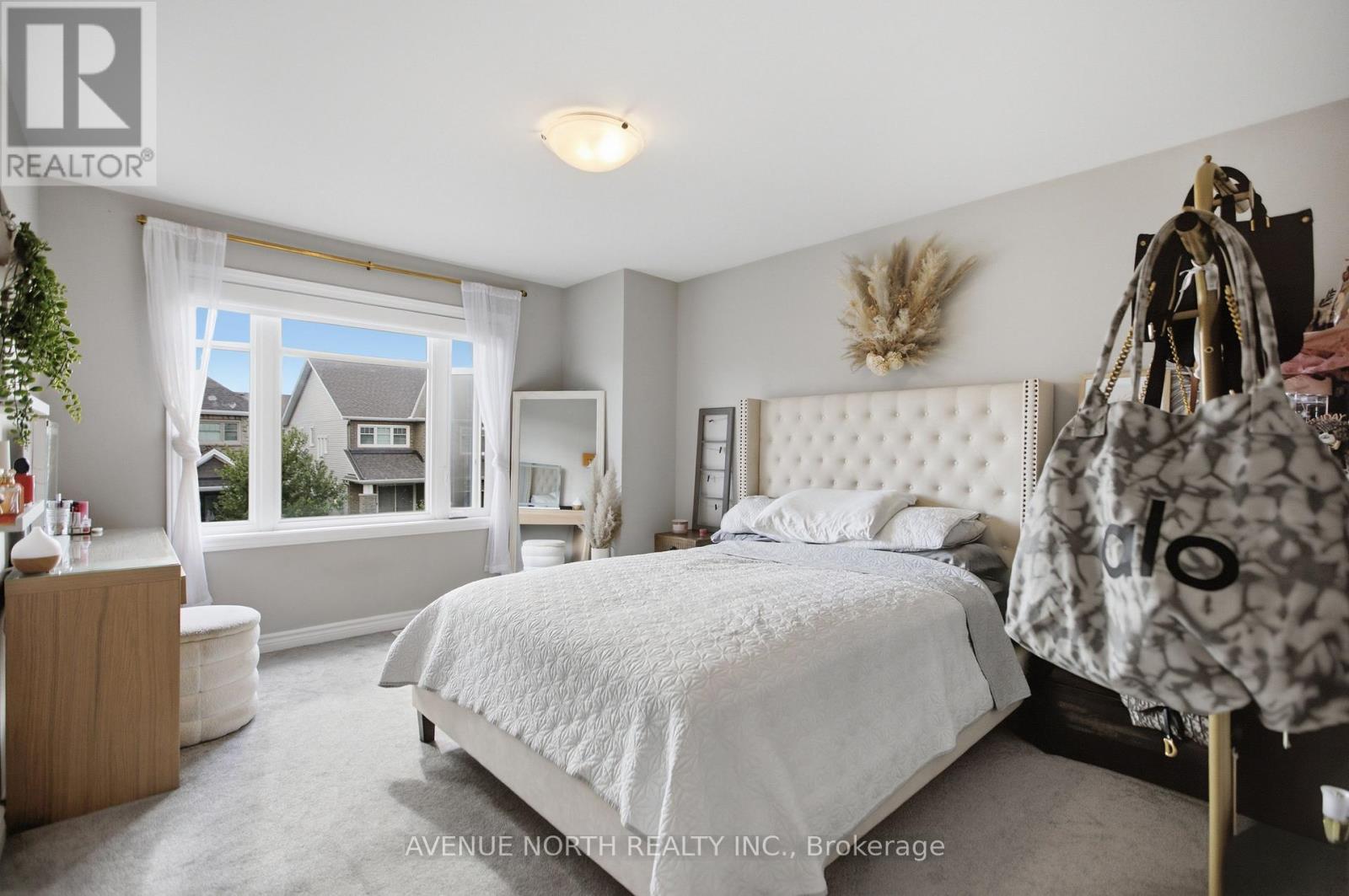 275 Trollius Way Property Photo 24