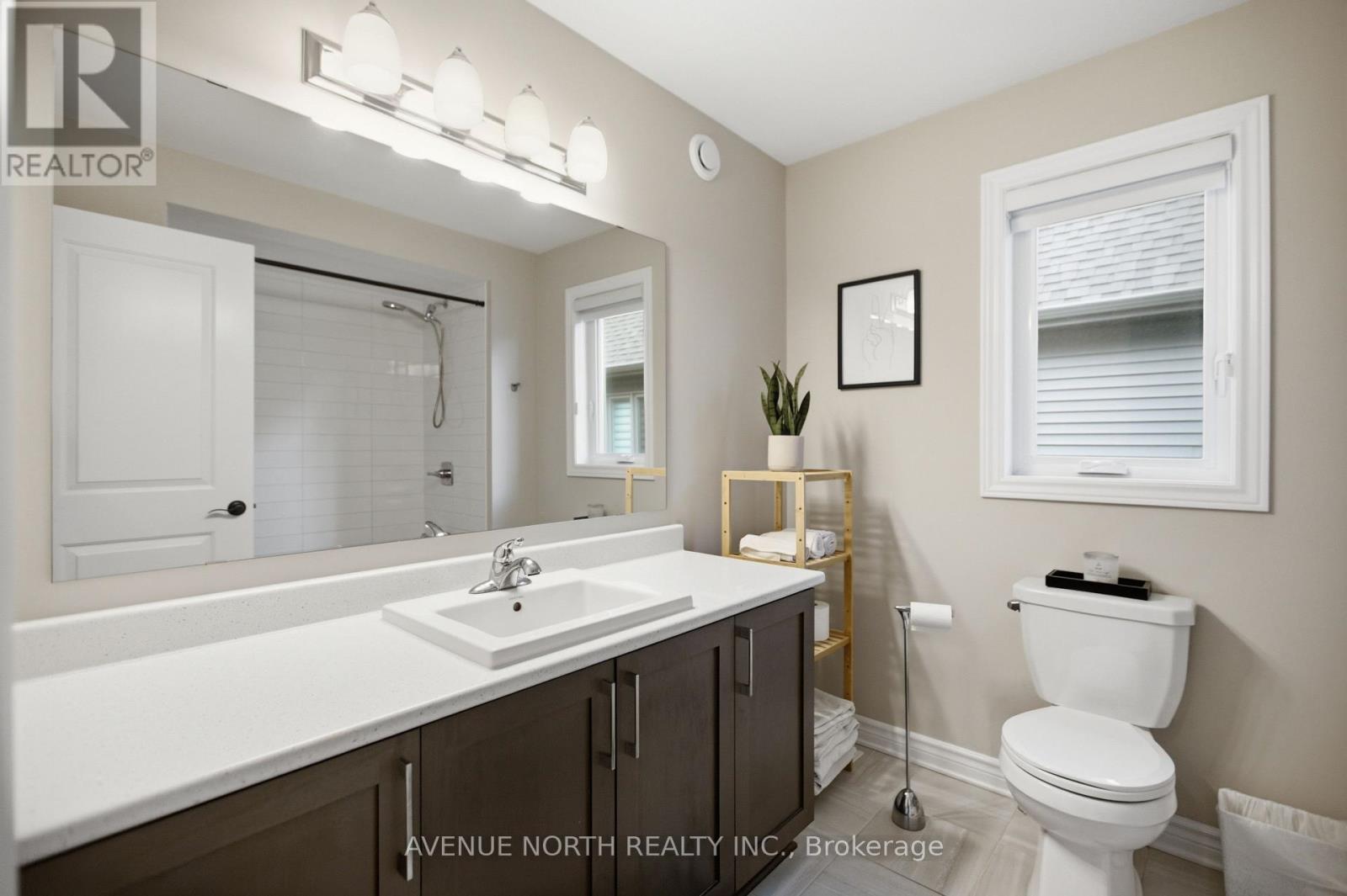 275 Trollius Way Property Photo 29