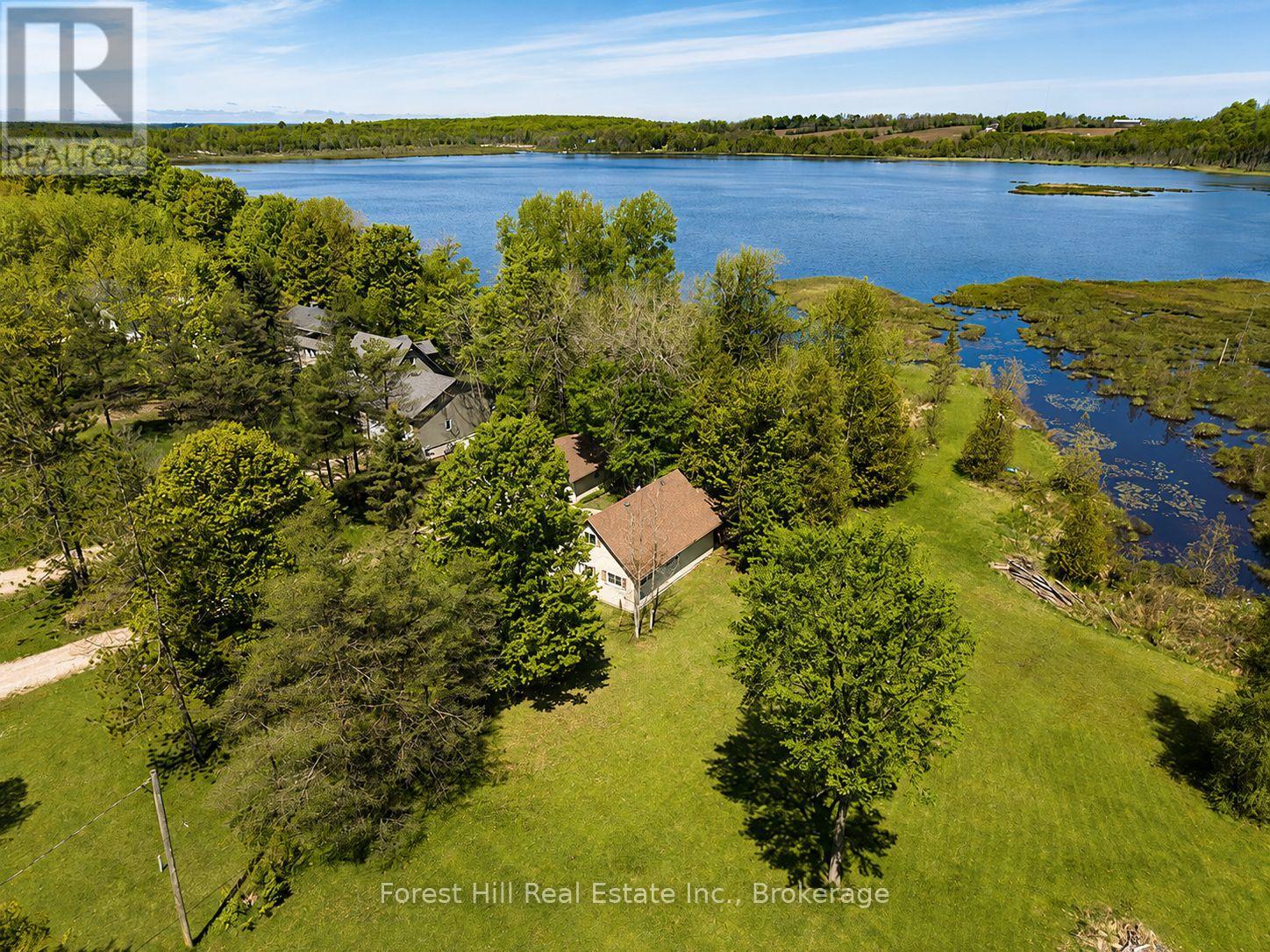 523583 12 Concession Property Photo 1