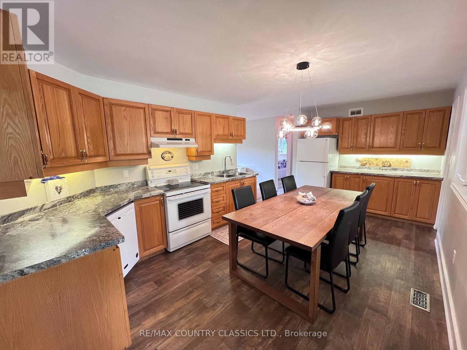 3952 Loop Road Property Photo 12