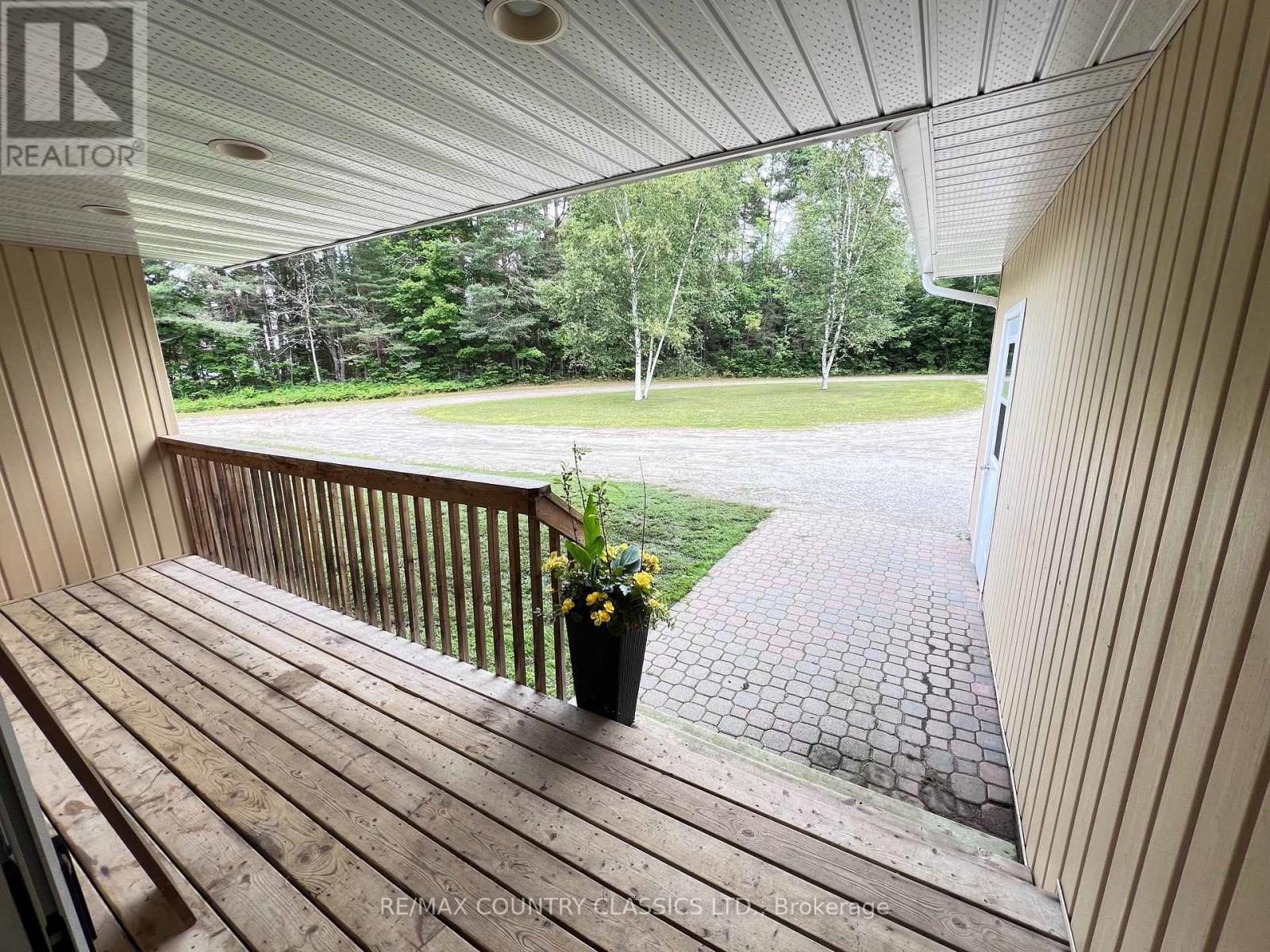 3952 Loop Road Property Photo 16