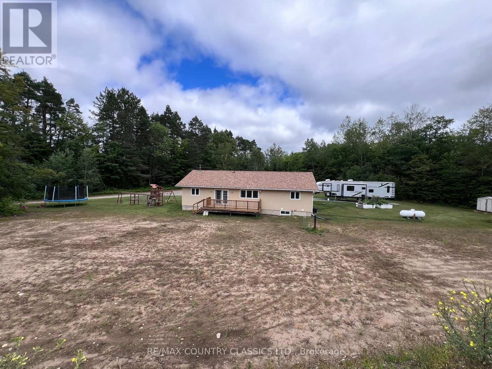 3952 Loop Road Property Photo 47