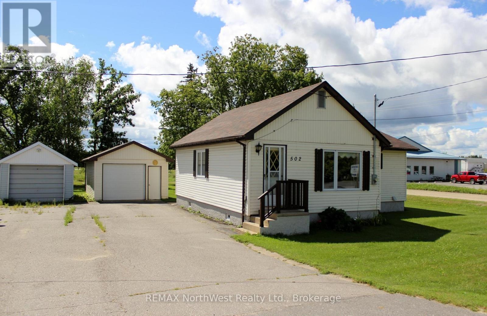 502 ATWOOD AVENUE Property Photo 1