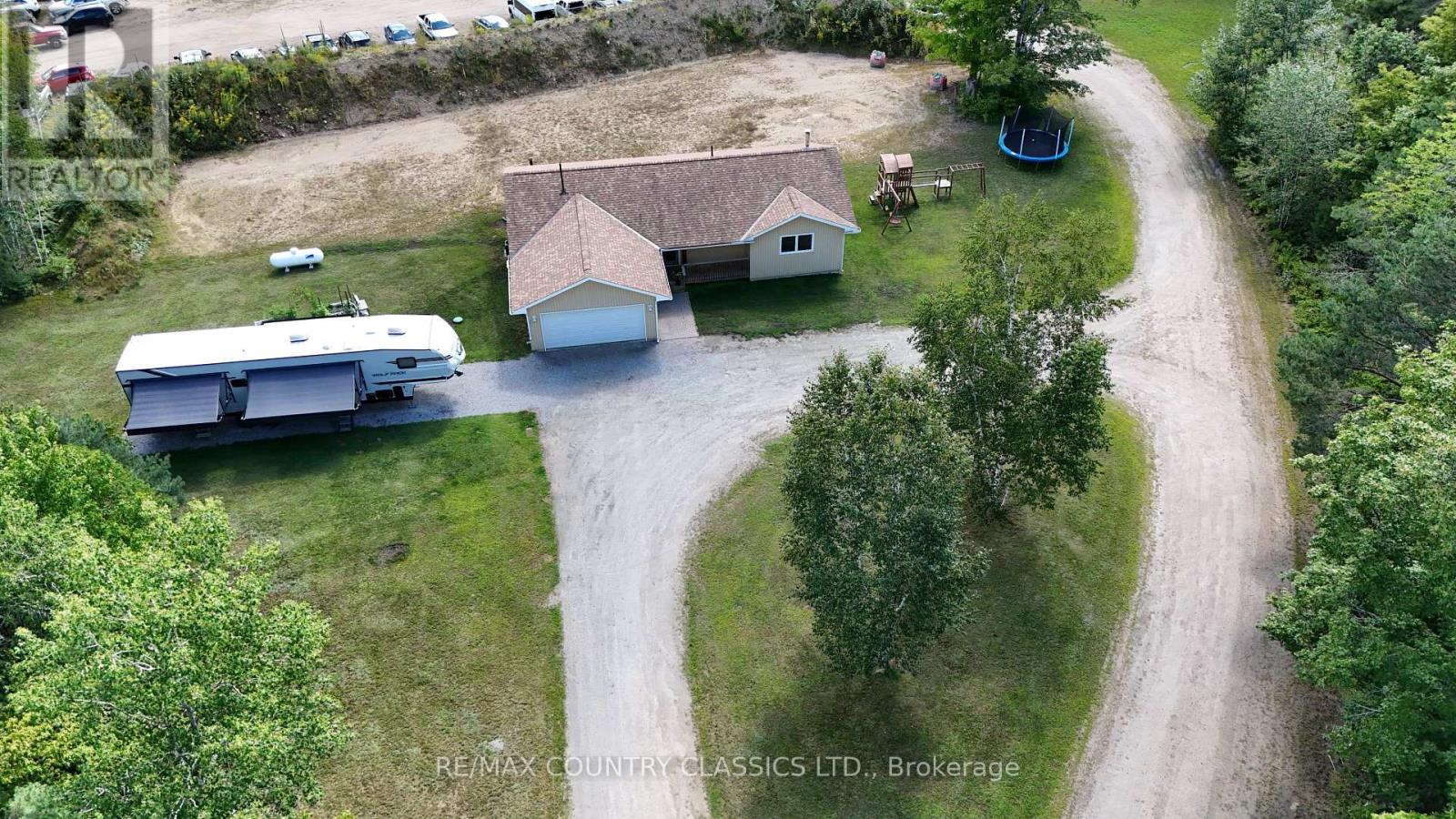 3952 Loop Road Property Photo 10