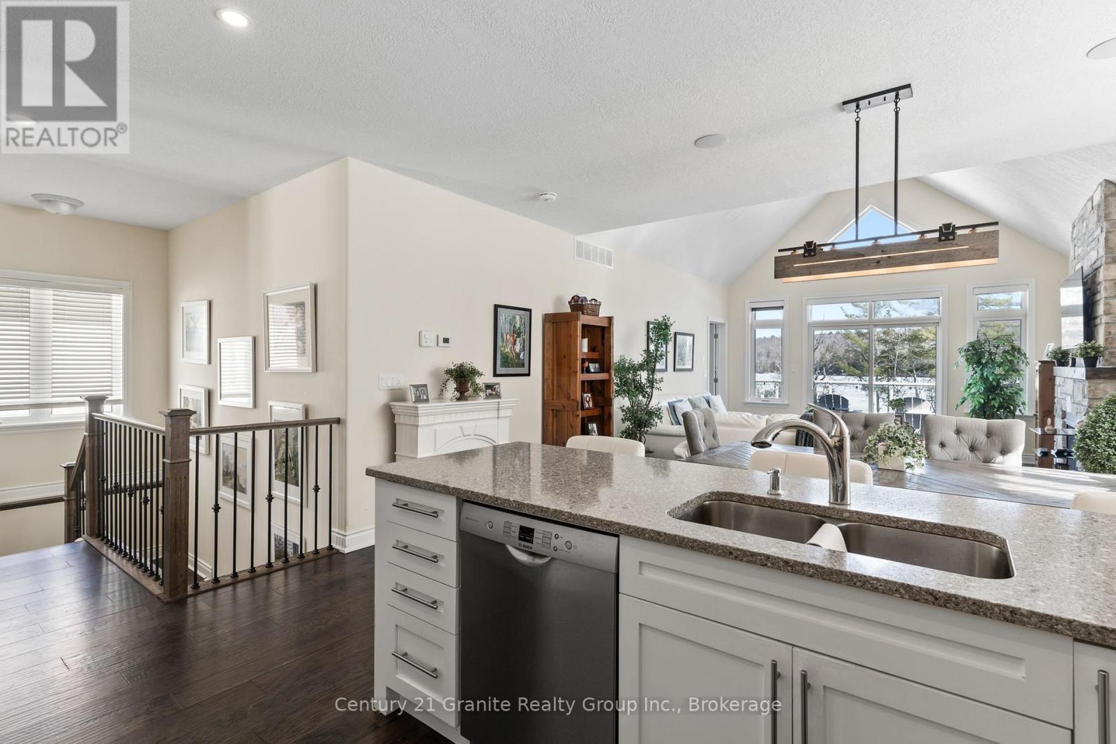 17 Webb Circle Property Photo 10