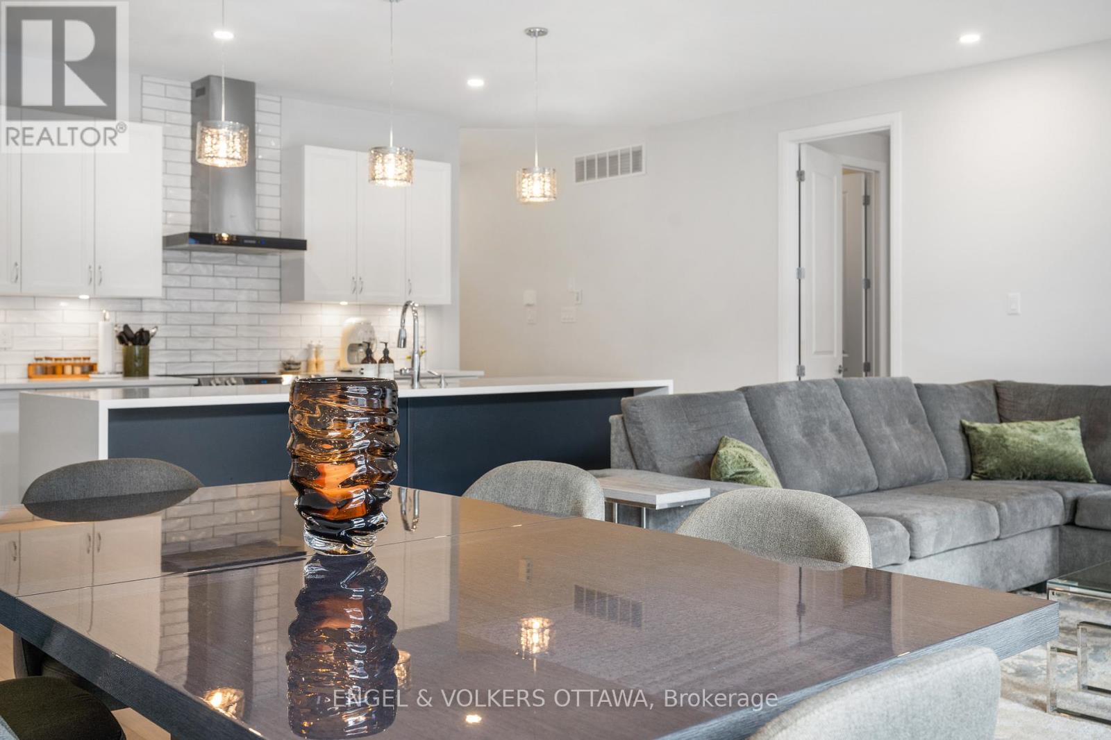 777 Coast Circle Property Photo 17