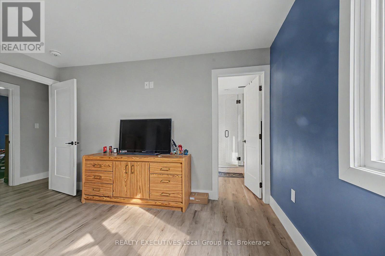 575 Hart Road Property Photo 16