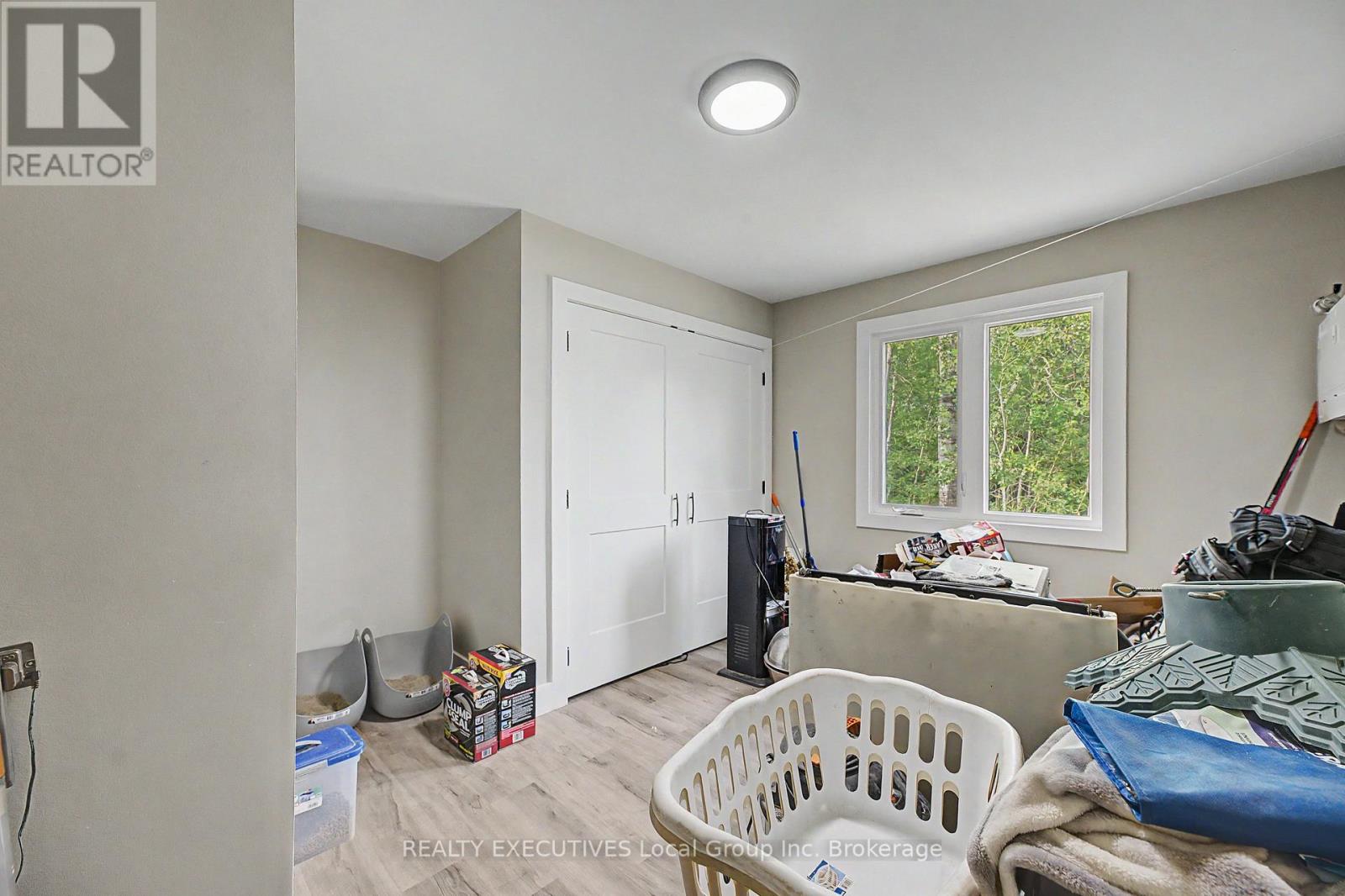 575 Hart Road Property Photo 22