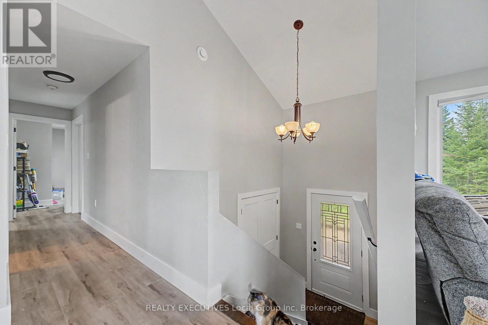 575 Hart Road Property Photo 23
