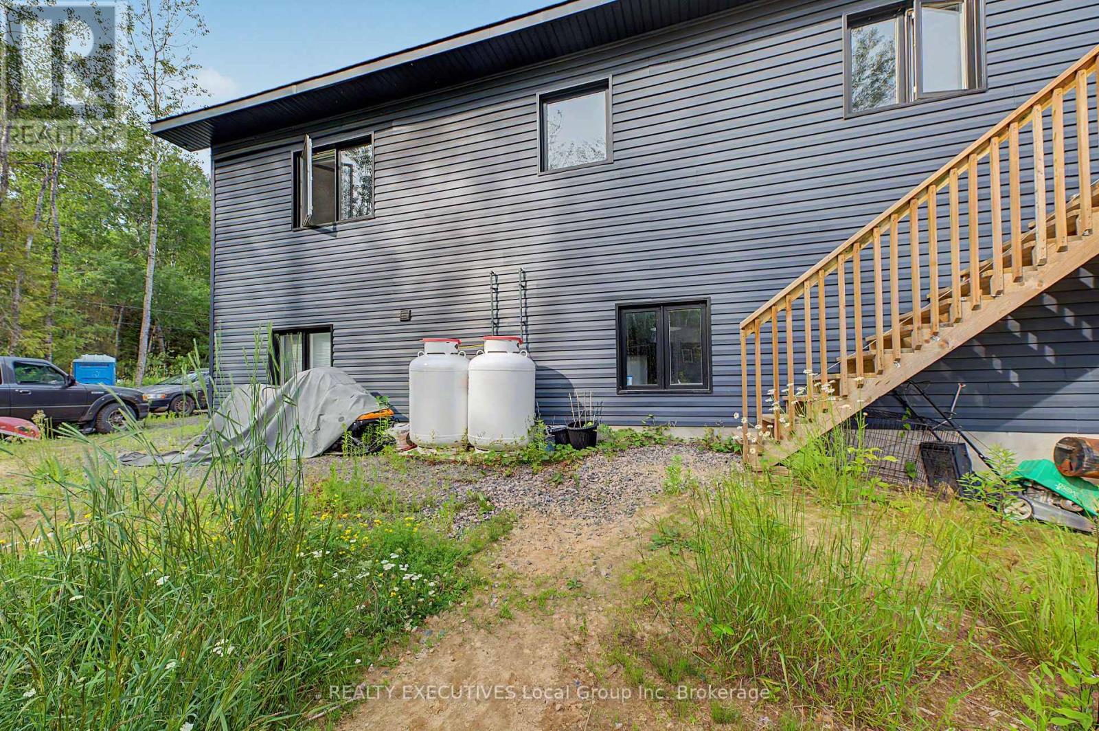 575 Hart Road Property Photo 28