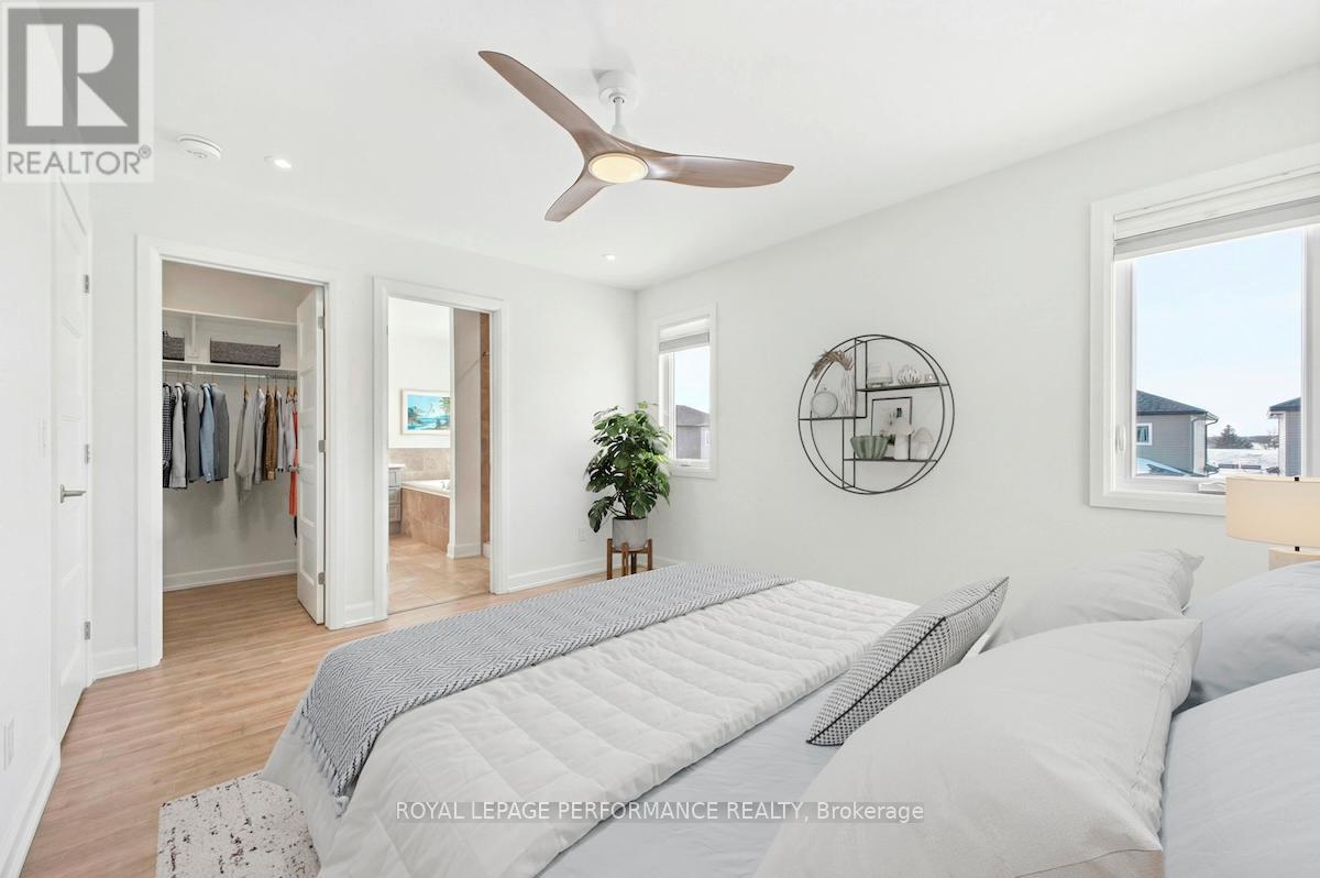934 Chablis Crescent Property Photo 17