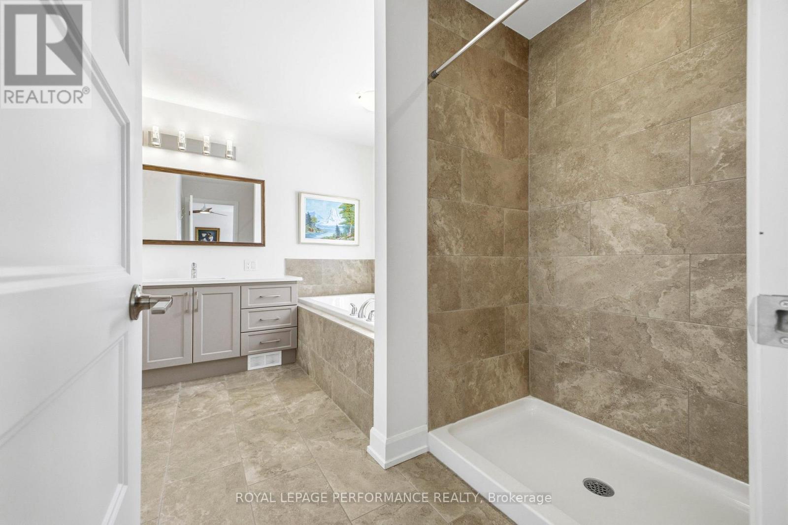 934 Chablis Crescent Property Photo 19