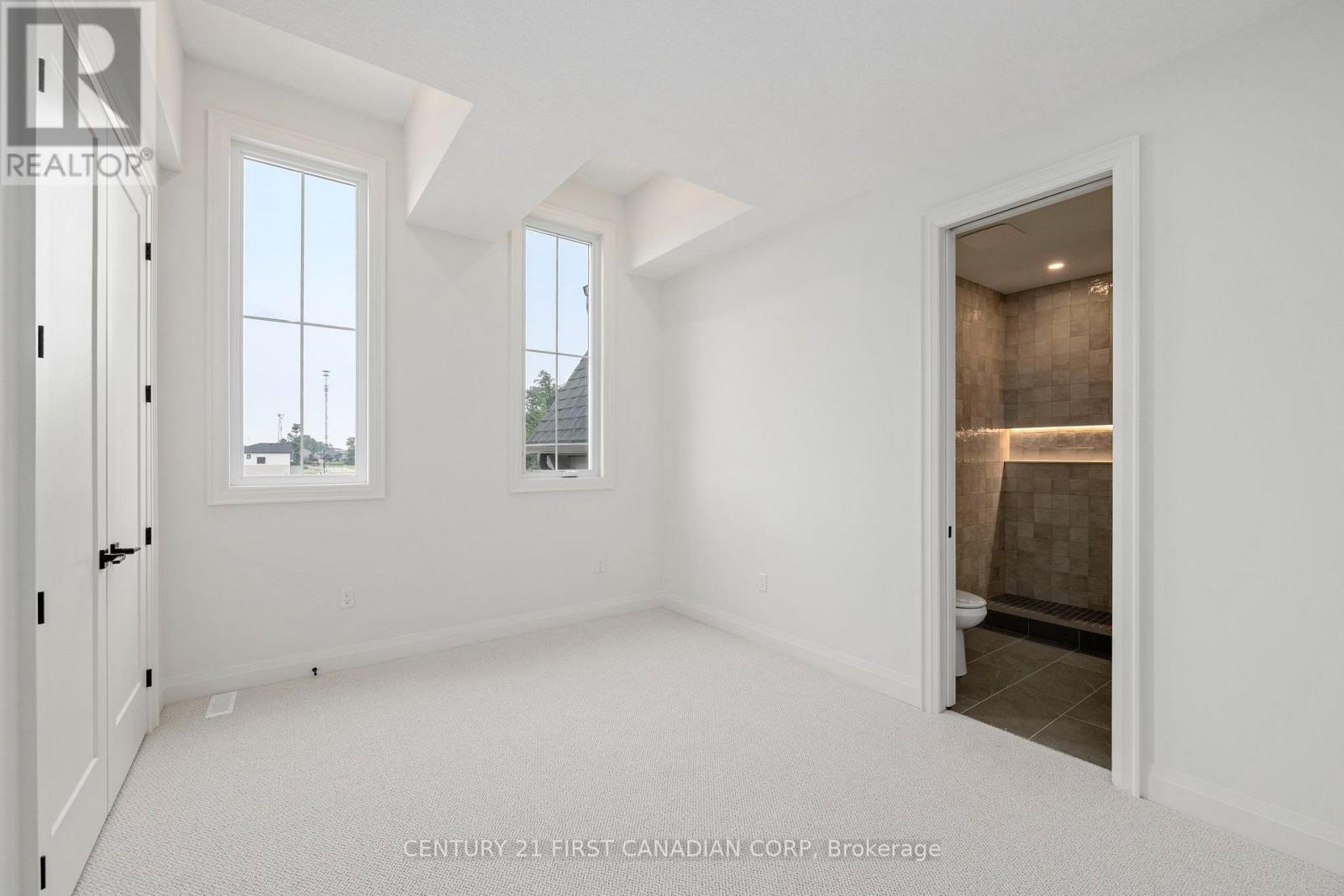 876 White Pine Street Property Photo 22