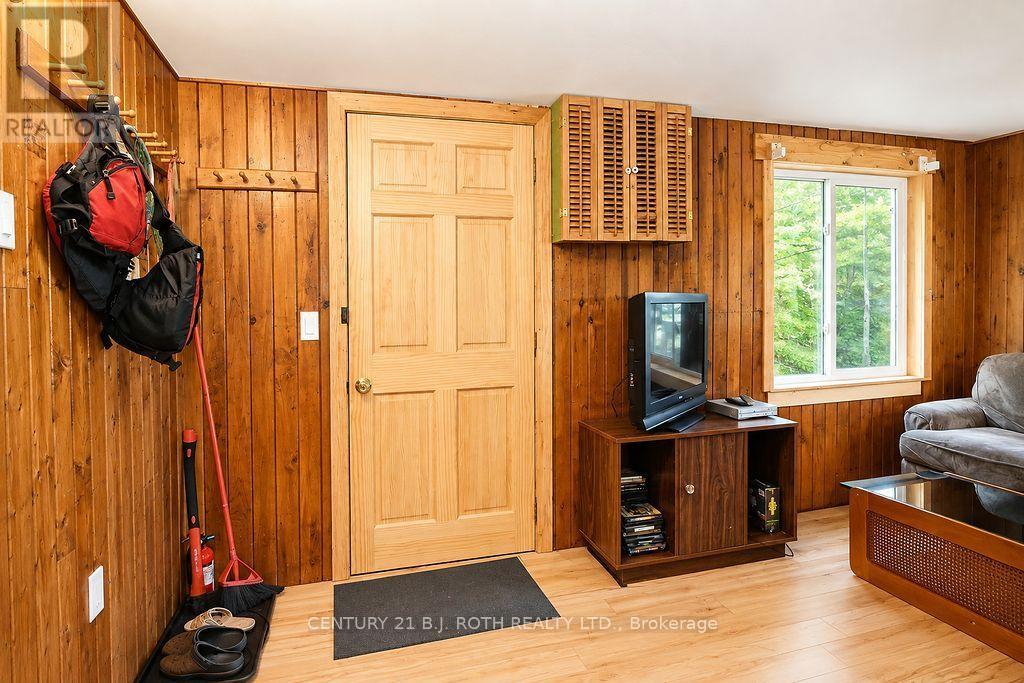 11107 Devils Lake Road Property Photo 10