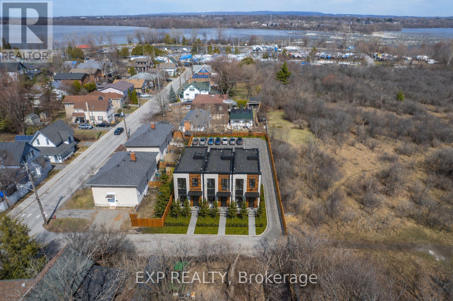 2725 Rowatt Street Property Photo 7