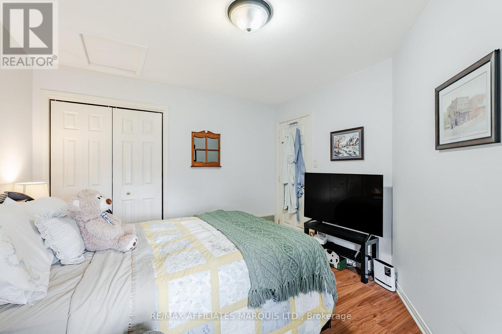 2230 Glen Brook Drive Property Photo 18
