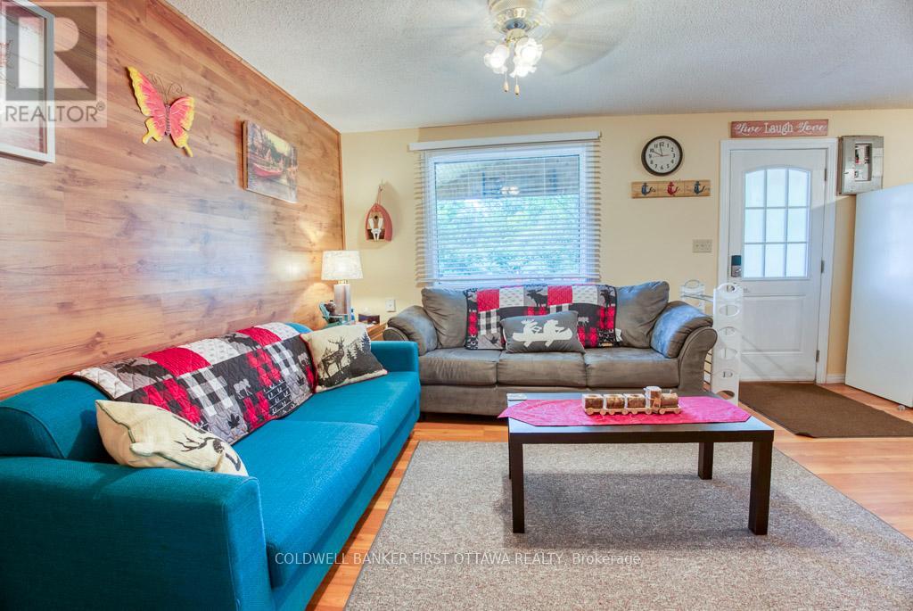 1036 Rossland Lane Property Photo 10