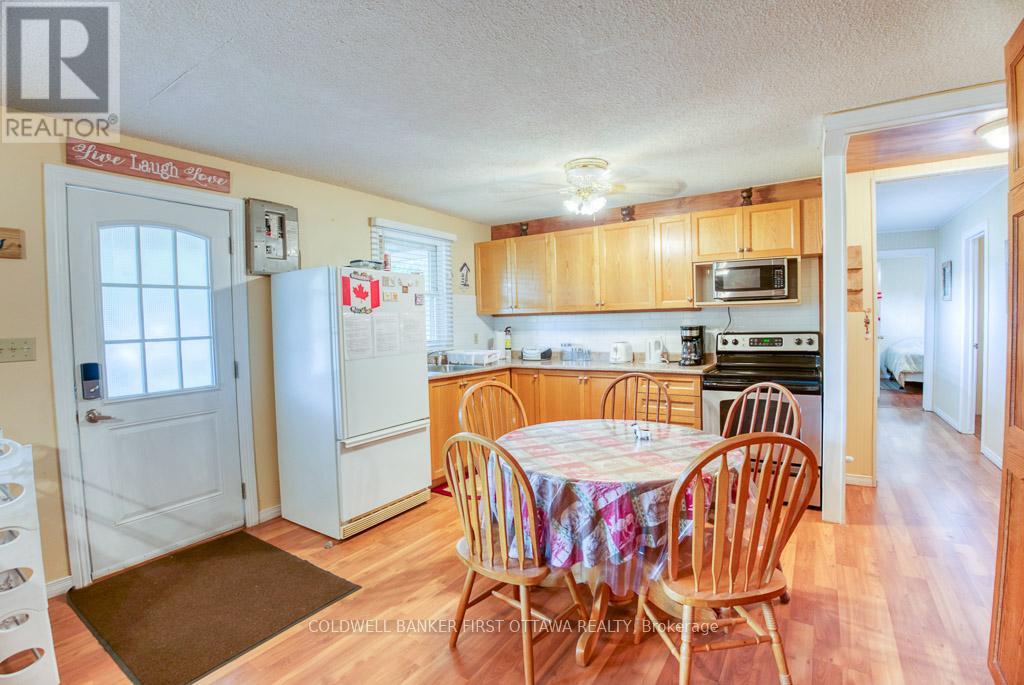 1036 Rossland Lane Property Photo 11