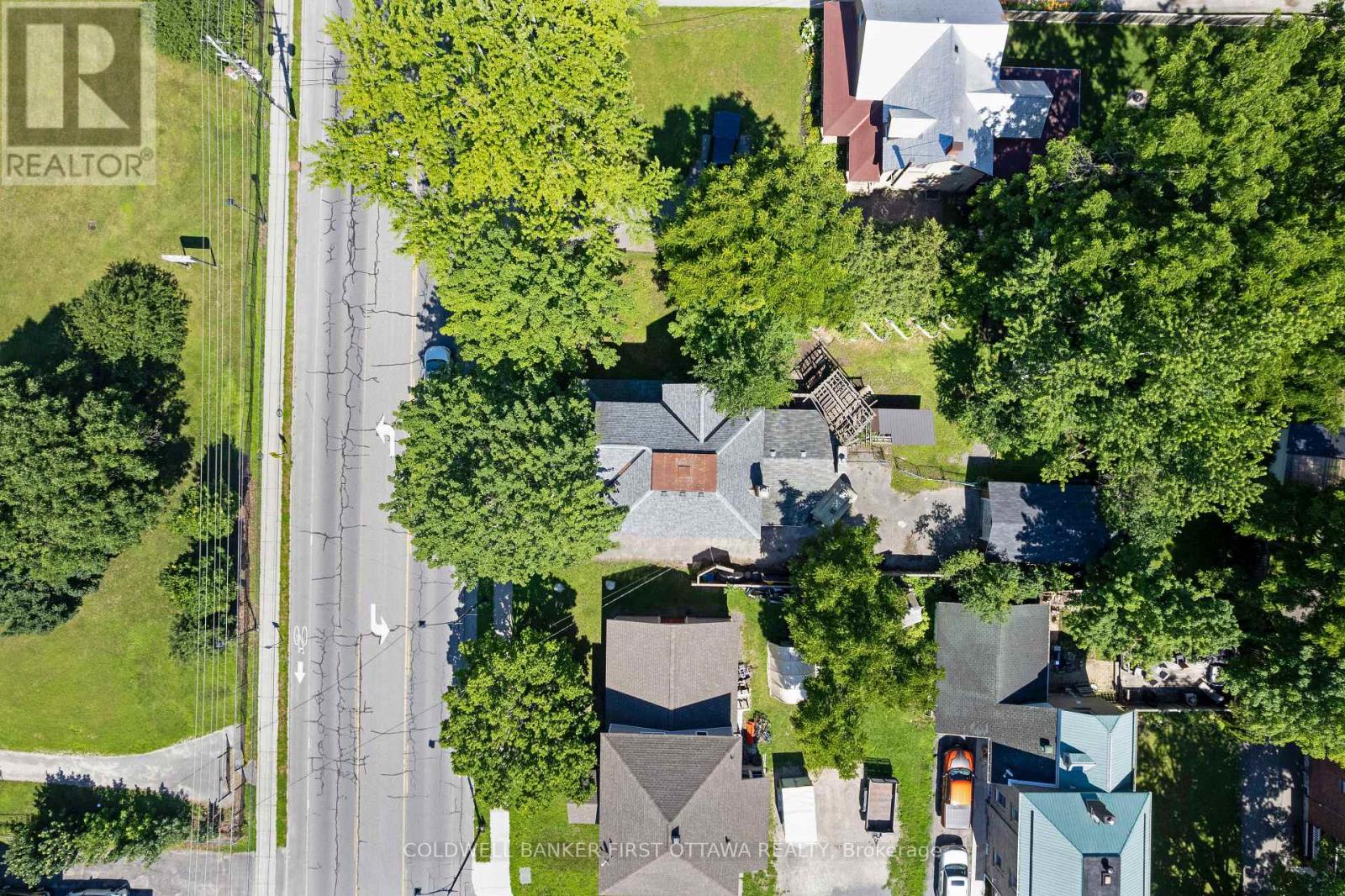 69 Wilson Street W Property Photo 4