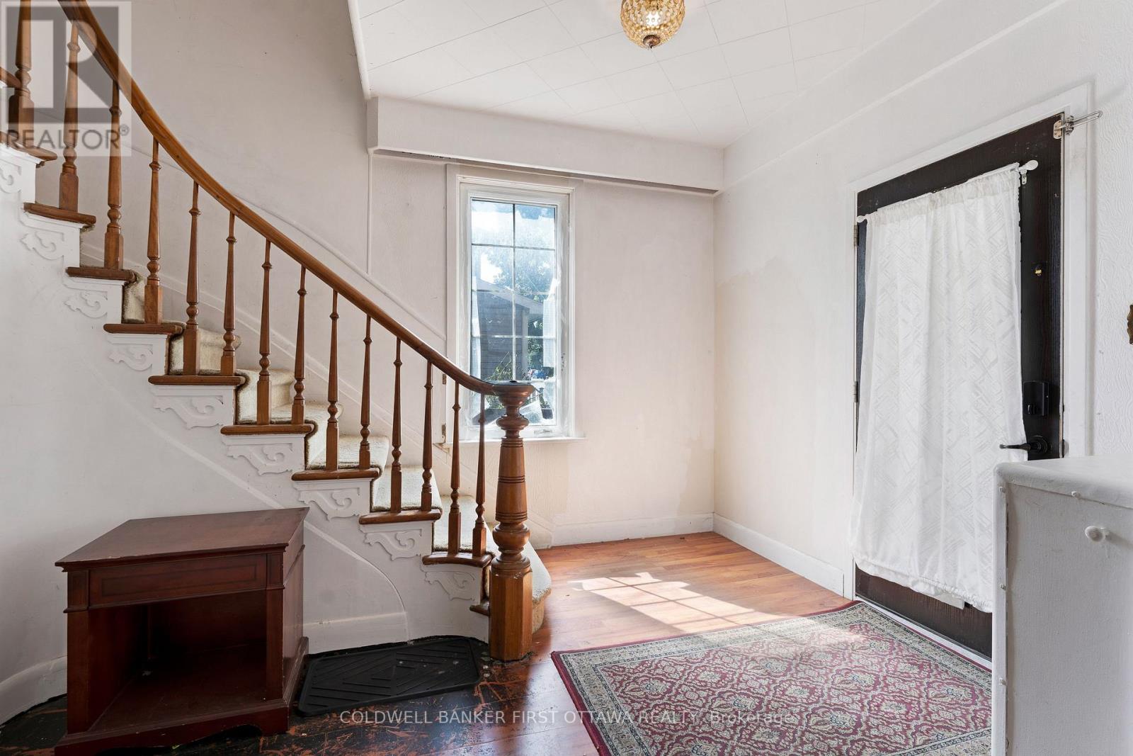 69 Wilson Street W Property Photo 11