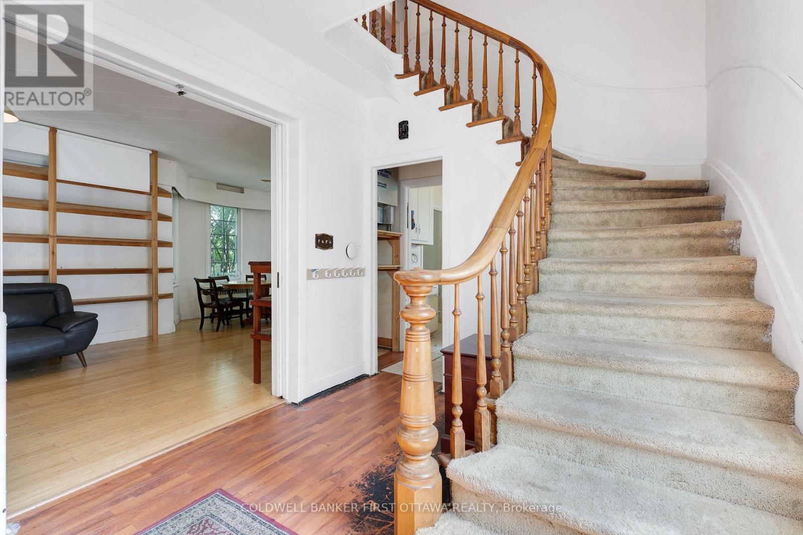 69 Wilson Street W Property Photo 12