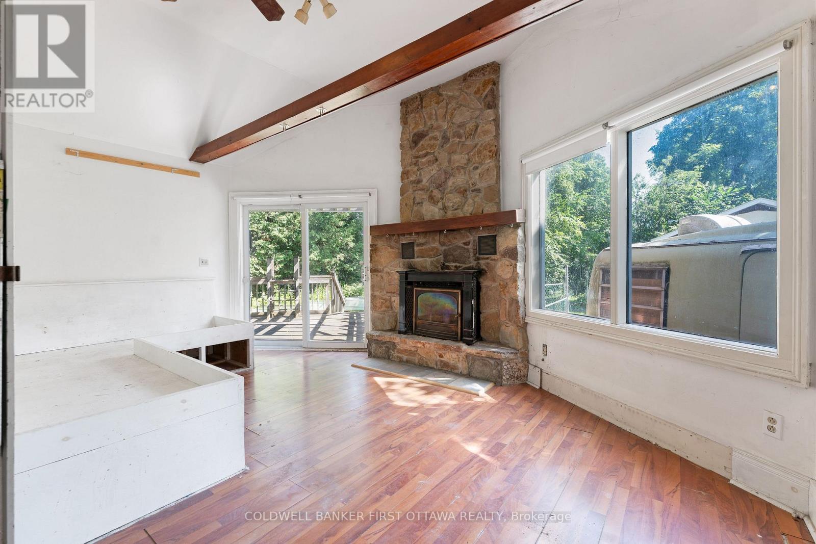 69 Wilson Street W Property Photo 21