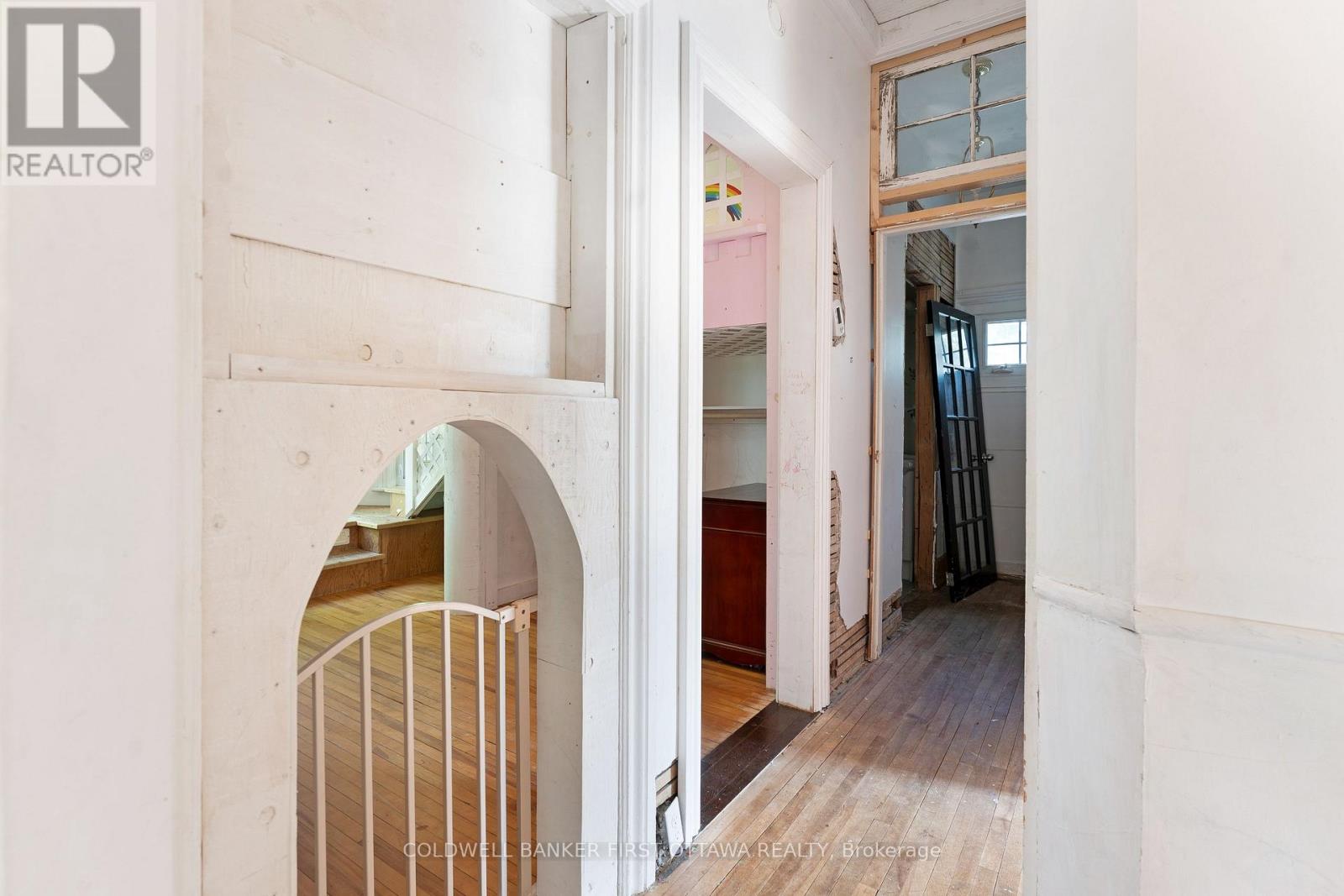 69 Wilson Street W Property Photo 29